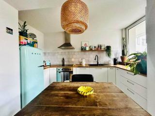 Cozy Apartment In a Heart of Town - 0