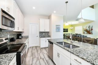 Spacious 5 Bed Pool Home with Game Room-5488SC home - Davenport - 5