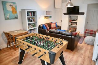 Glan y Mor, Sleeps 20, 8 Bedrooms, 8 Bathrooms, Seafront, Criccieth - 3