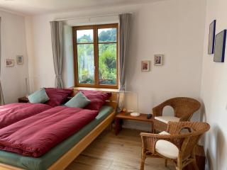 Kleine-Radoase, ruhiges ökologisch renoviertes Doppelzimmer - Weilburg - 0