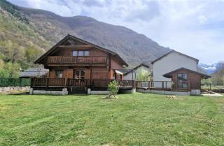 Chalet chaleureux à Orlu avec Jacuzzi et vue sur la montagne - Orlu - 9