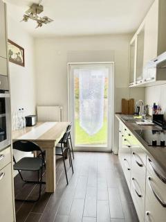 near Düsseldorf Messe and Airport, two Bedrooms, Parking, Kitchen and Garden - 5