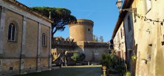 Attic escape - Ostia Antica - 1