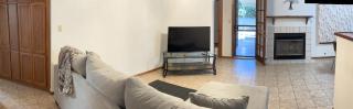 Townhouse, two car garage, fireplace back yard - Las Cruces - 8