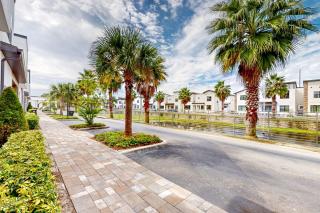 Boutique Palms - Davenport - 9