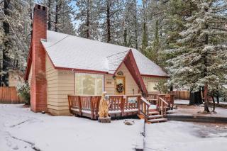 Knotty Bear- Hot Tub- Foosball- Central Moonridge - 8