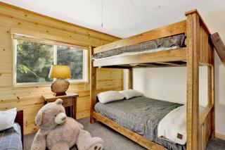 Skyline Lodge- Impeccable Moonridge Log Cabin Retreat - 2