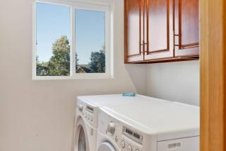 Skyline Lodge- Impeccable Moonridge Log Cabin Retreat - 3