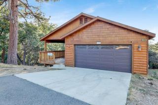 Skyline Lodge- Impeccable Moonridge Log Cabin Retreat - 9