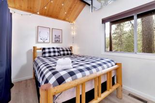 Tomeny Cabin- Relaxing Resort Chalet w/ Foosball - 2