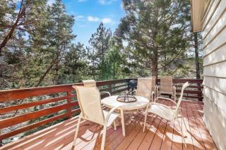 Tomeny Cabin- Relaxing Resort Chalet w/ Foosball - 8