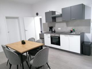 estrella24 LIVING ROOMS Tokio - Herne - 8