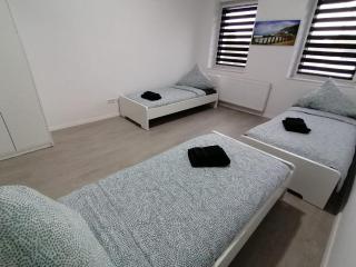 estrella24 LIVING ROOMS Singapur - Herne - 4