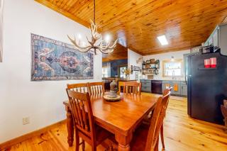 A Beary Deer Place - Ellijay - 1