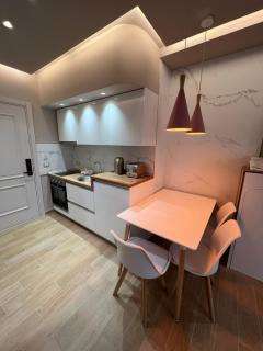 Alb's Apartment 2 - 1