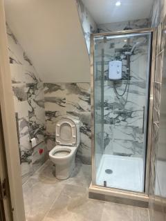 Large studio flat Uxbridge Road - Londra - 2