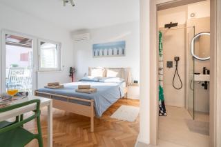 NEW! D31 Studio w2 Bikes, Sunny Terrace & Parking - 6