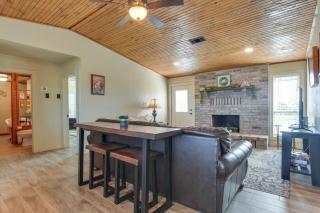 Ranch Getaway with Pool and Horse Stall Access! - 5