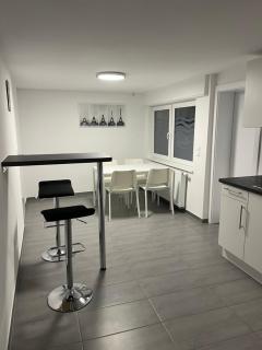 Home-for-you-Ferienwohnung Monteurwohnung - Buchen - 1