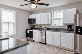Near Waterfront, Maryland Renovated Home - Walk to Historic Downtown! - 8
