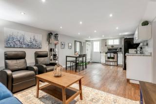 Lakeside Retreat near Toronto - 3