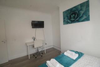 Dinnington House Dinnington by Smart Corporate Stays - 1