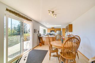 Hoodsport Vacation Rental with Deck and Canal Views! - Hoodsport - 3