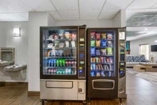 Best Western Plus Springfield Airport Inn - Springfield - 2