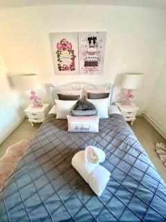 The Farm Rooms - Stapleford Tawney - 5