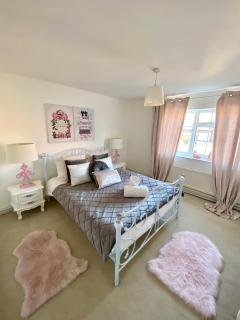The Farm Rooms - Stapleford Tawney - 9