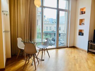 Four Seasons Apartment - 4