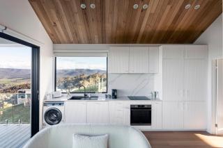 The Lookout by Mt Bellevue - 5