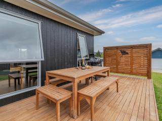 A Sunshine Retreat - Pauanui Holiday Home - 8