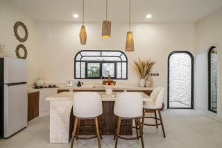 Villa Casa Thalasa with Waterfall Great Location - Canggu - 9