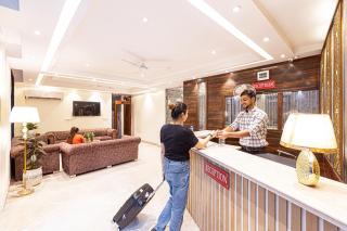Hotel Emblem Suites- Near Delhi Airport - 8