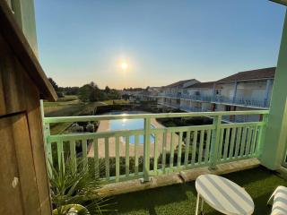 Unappartalamer Vue Golf de Pornic et piscine - Pornic - 0