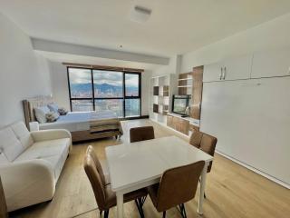 Apartments with sea and mountain views, Portа Batumi Tower - Batoemi - 5