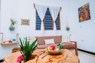 ✰Secluded House w/King Bed near Beach-5 min walk✰ - Pingwe - 4