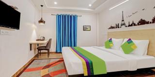 De Crown Luxury Hotel - Kakinada - 1