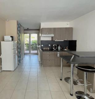 Studio Cozy avec Terrasse en centre ville ! - Roissy-en-Brie - 3