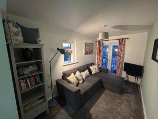 1-Bed House Sleeps 4 Free Parking - 6