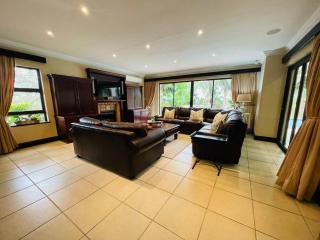 Palms On Byrne: Where Elegance Meets Serenity - 4