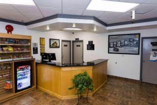 Super 8 by Wyndham Drayton Valley - 8