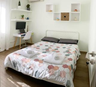 Cómoda Habitación Doble cerca de los lugares emblemáticos de Madrid - Madrid - 0