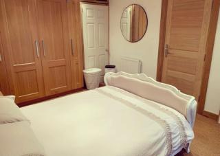 Annie the Annex, A self contained home from home fully equipped space with street parking - Ilkeston - 9