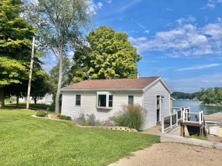 Spectacular Lake Views! - - 6