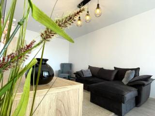 Good Vibes Apartment with Cofee Maker and Free Wi-Fi - Braşov - 3