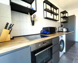 Good Vibes Apartment with Cofee Maker and Free Wi-Fi - Braşov - 7