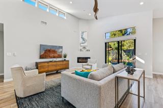 Modern Luxury Home in West Sedona with Hot Tub - Sedona - 4