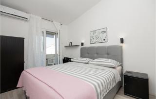 Pet Friendly Apartment In Baska Voda - Baška Voda - 6